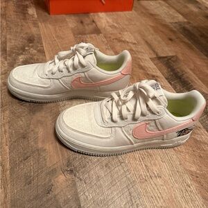 Nike White and Soft Pink Air Force 1 Sneakers